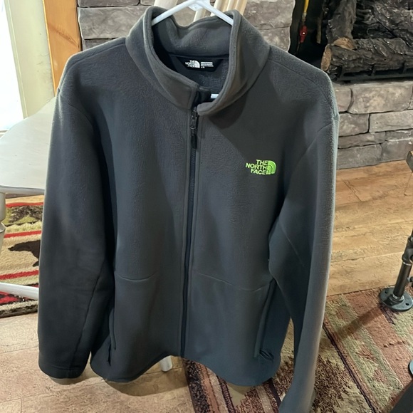 Men’s Large North Face Fleece Jacket - Picture 1 of 3